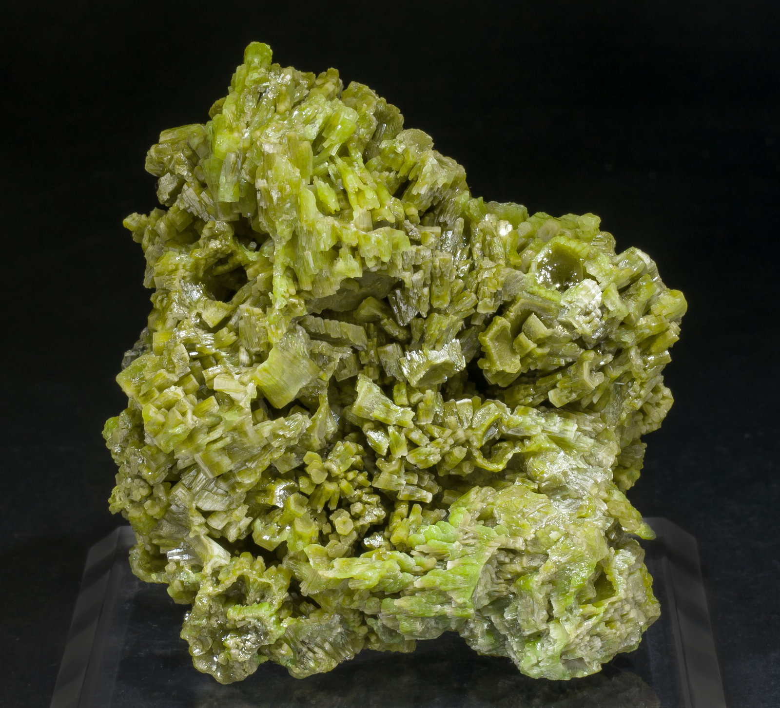 specimens/s_imagesAM2/Pyromorphite-NF88AM2f.jpg