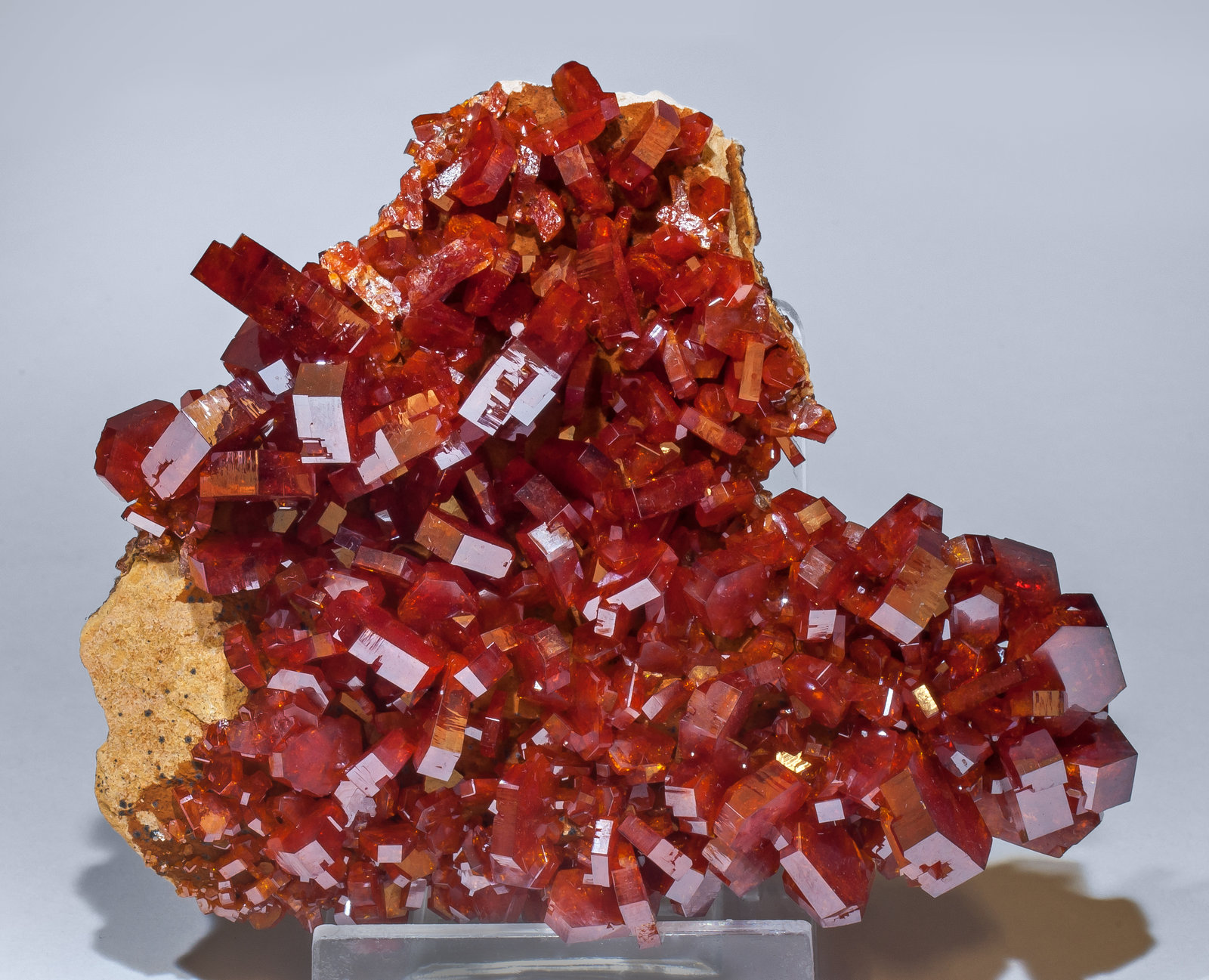 specimens/s_imagesAM2/Vanadinite-EB27AM2s.jpg