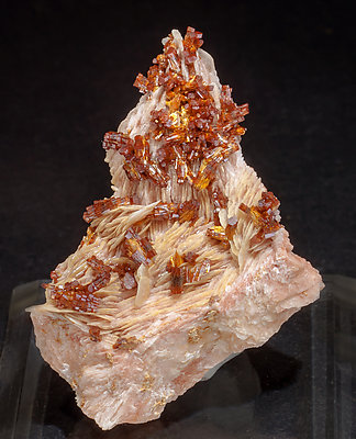 Vanadinite with Baryte. 