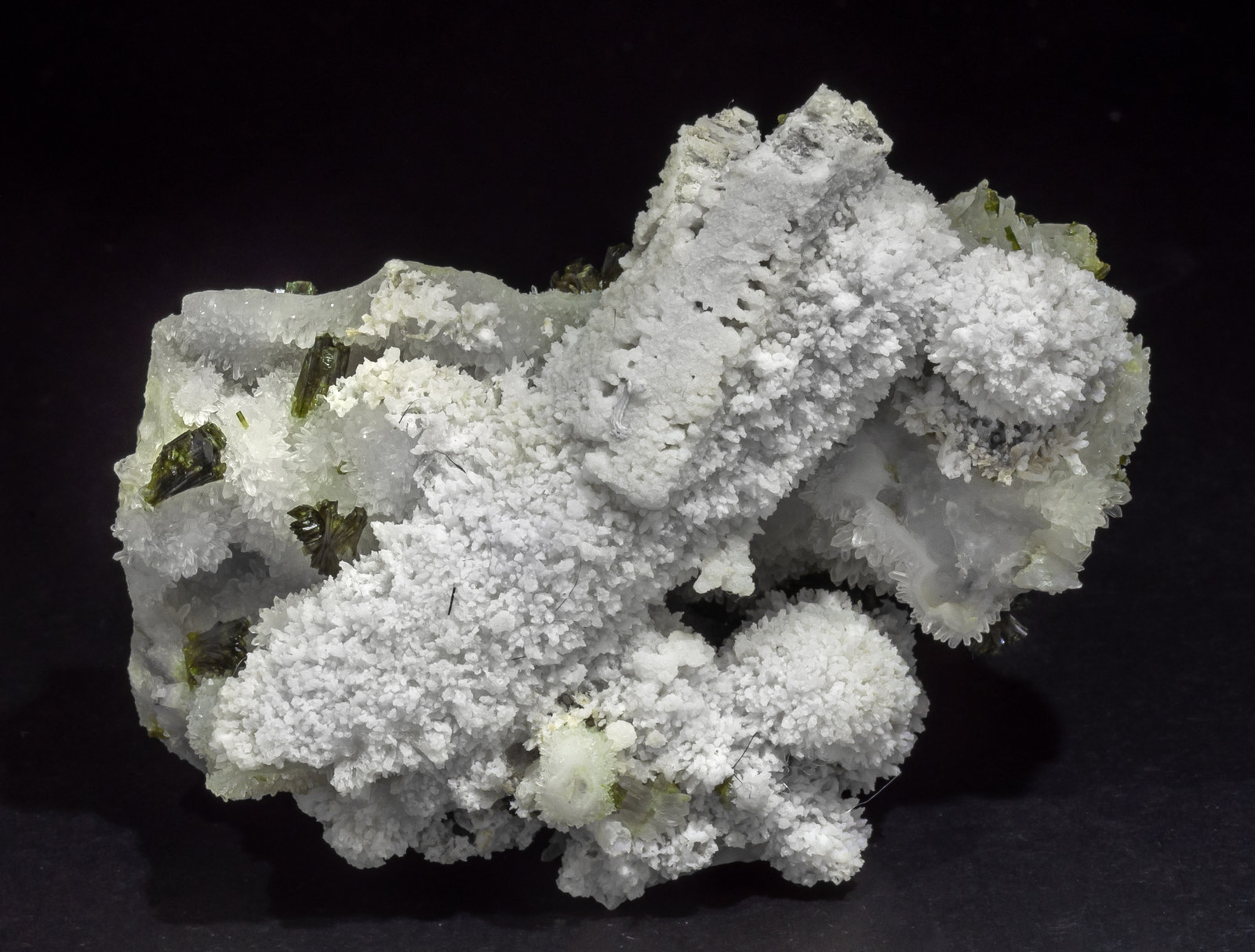 specimens/s_imagesAM3/Calcite-MV14AM3f.jpg