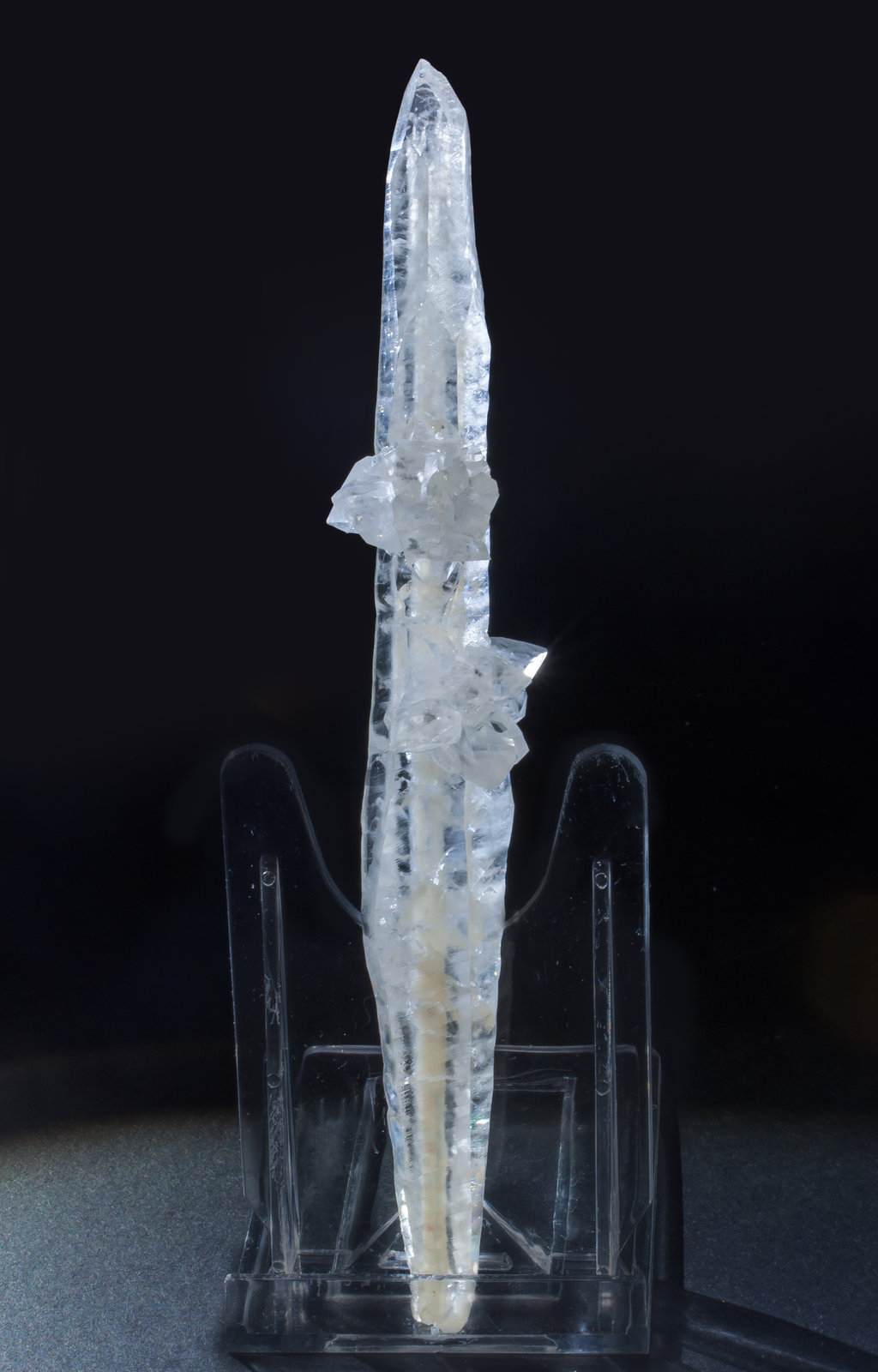 specimens/s_imagesAM3/Calcite_faden-EF89AM3f2.jpg