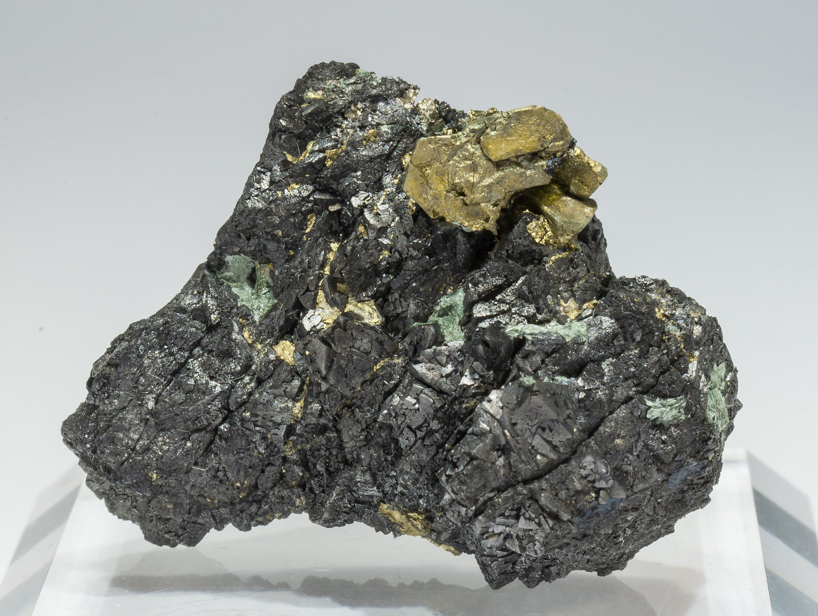 specimens/s_imagesAM3/Chalcopyrite-AF11AM3f.jpg