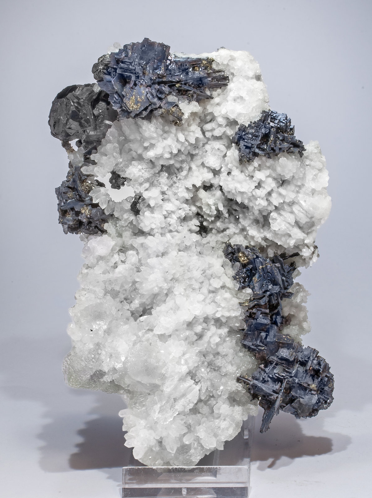 specimens/s_imagesAM3/Galena-EA87AM3s.jpg