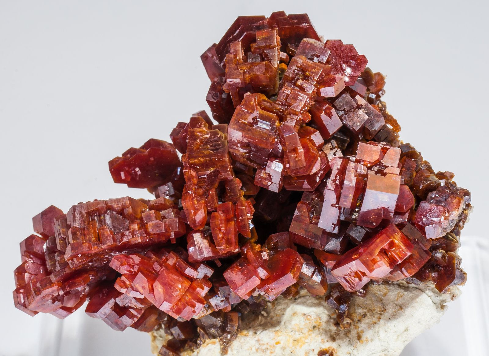 specimens/s_imagesAM3/Vanadinite-EL96AM3d2.jpg