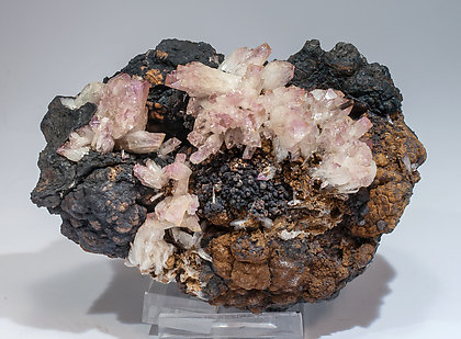 Adamite (variety manganoan) on Goethite. 