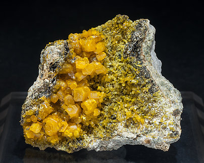 Mimetite. Front