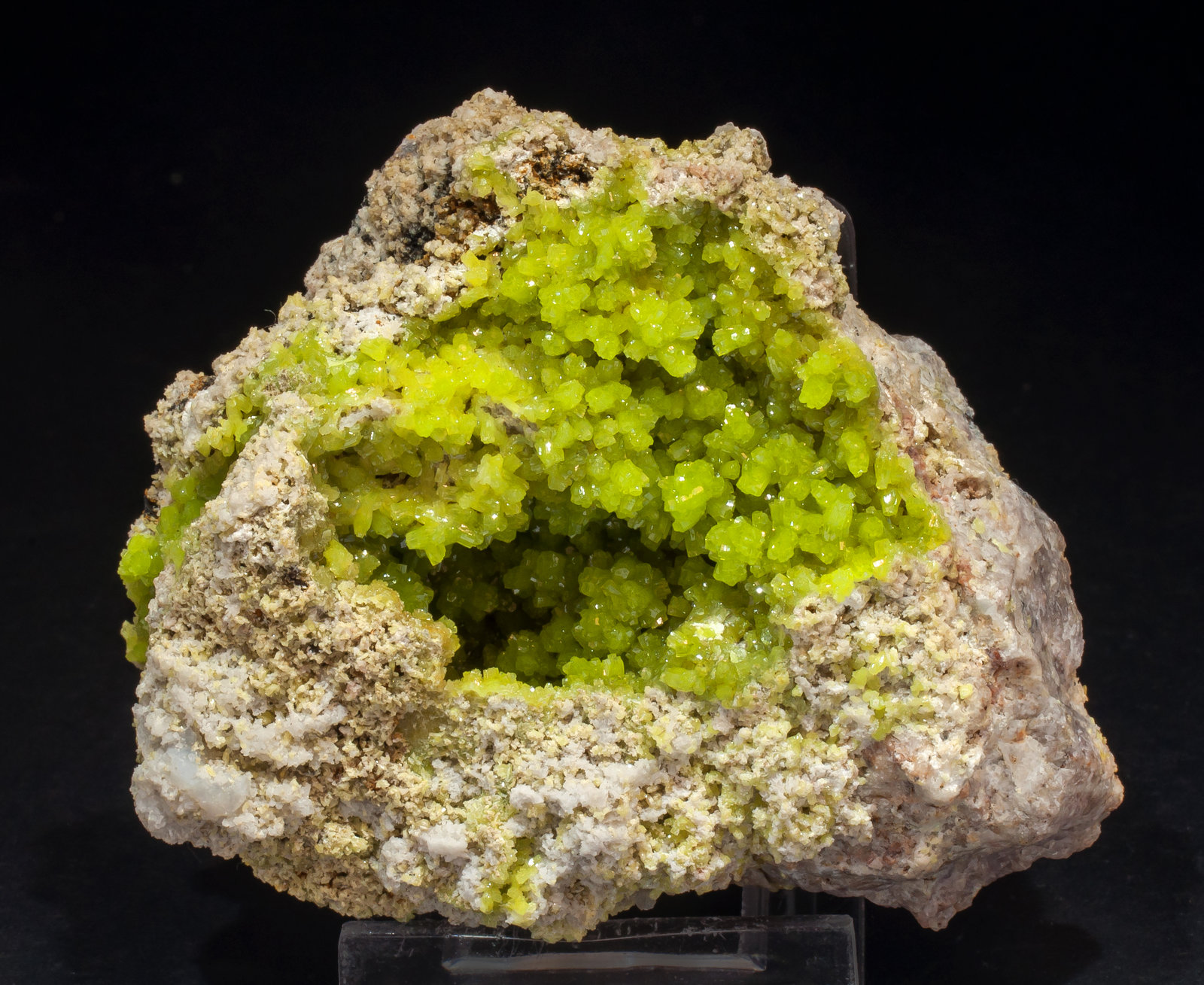 specimens/s_imagesAM4/Pyromorphite-NL90AM4f.jpg