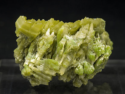 Pyromorphite. Front