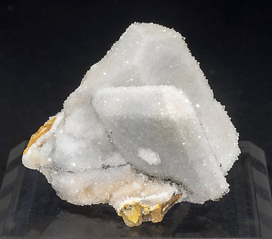 Quartz with Wulfenite. Front