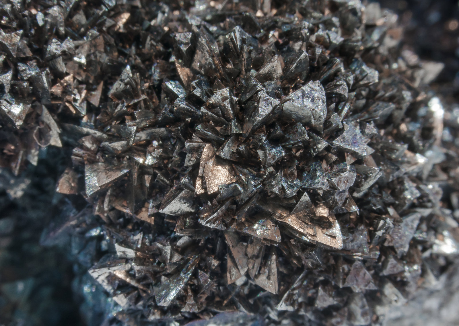 specimens/s_imagesAM4/Tennantite-Fe-NB14AM4d.jpg
