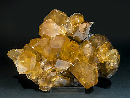 Calcite. Front