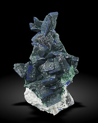 Malachite after Azurite with Malachite. Front / Photo: Joaquim Calln