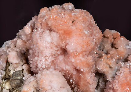 Quartz (variety rose quartz). 