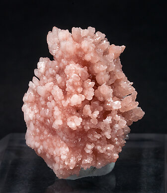 Quartz (variety rose quartz). 