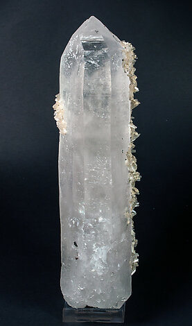 Fluorapatite with Quartz and Siderite. Rear