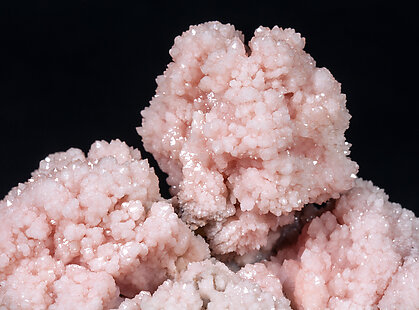 Quartz (variety rose quartz). 