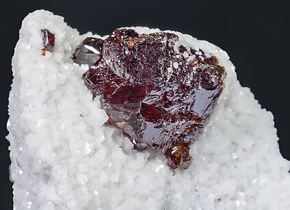 Sphalerite with Dolomite. 