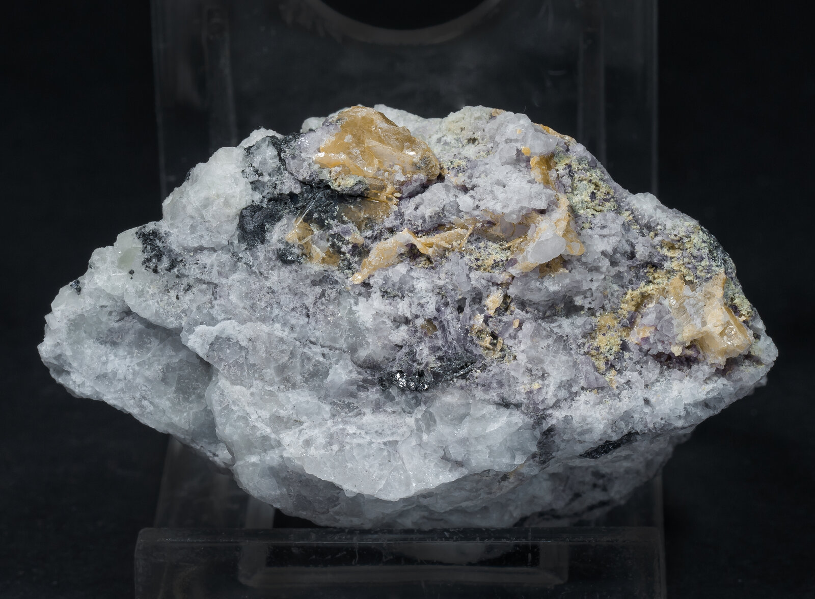 specimens/s_imagesAM8/Wulfenite_chillagite-RE36AM8f.jpg