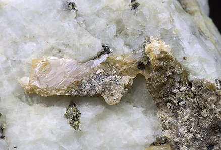 Wulfenite (variety chillagite) with Baryte, Fluorite, Cerussite and Galena. 