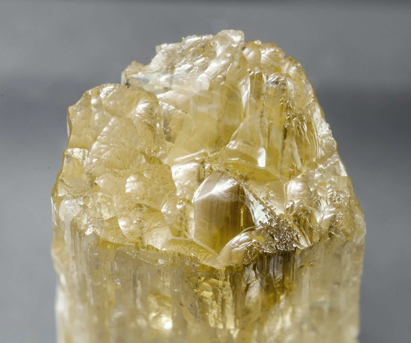 specimens/s_imagesAM9/Marialite-GM47AM9t.jpg