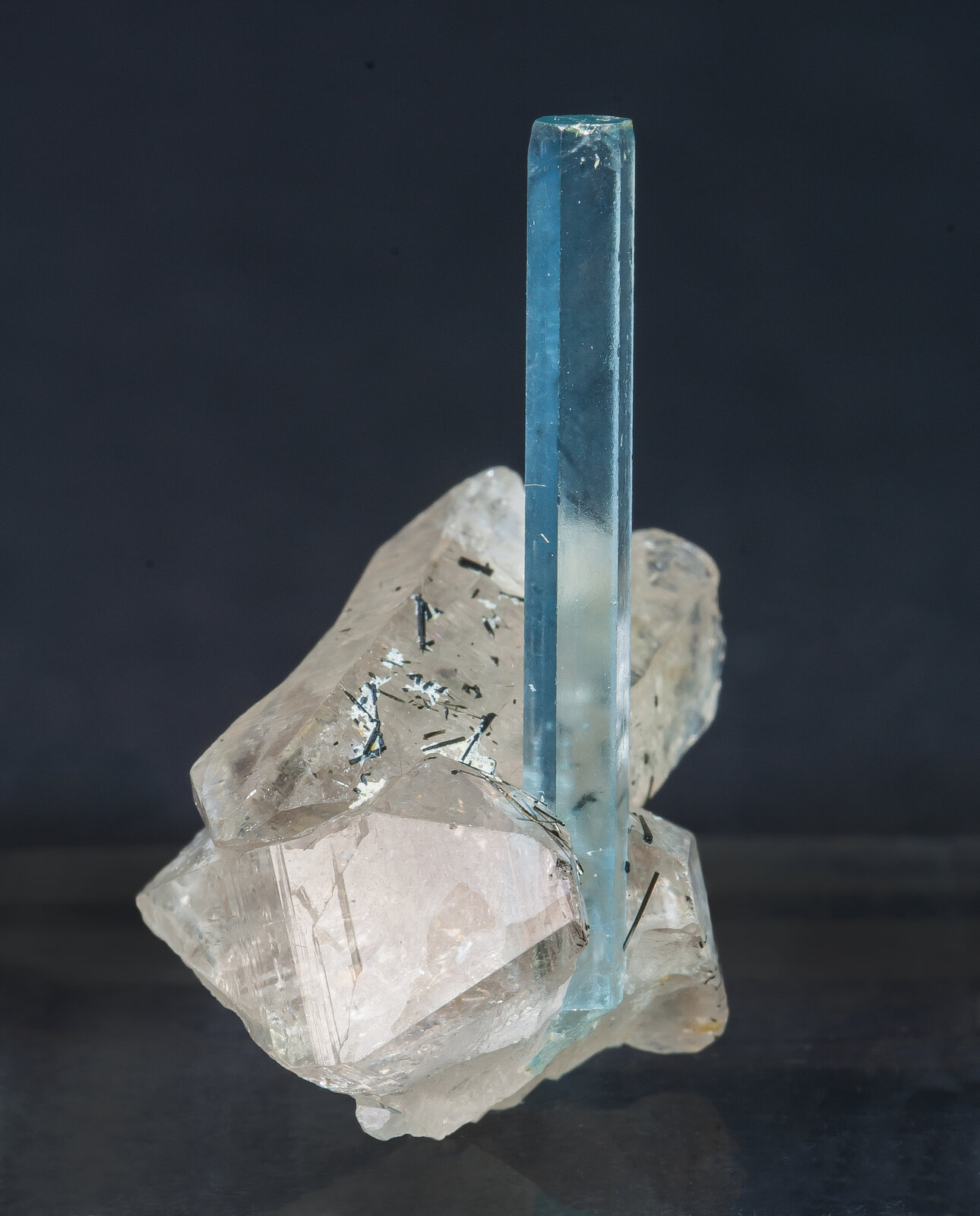 specimens/s_imagesAN0/Beryl_aquamarine-MB37AN0s.jpg