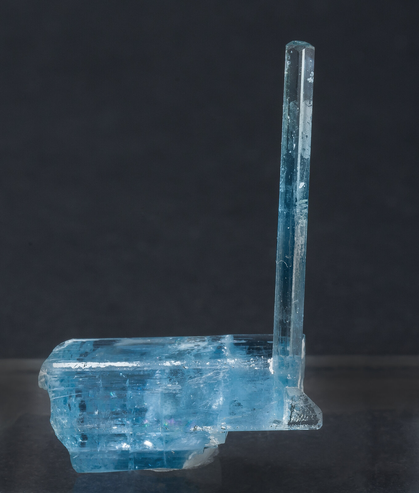 specimens/s_imagesAN0/Beryl_aquamarine-TD27AN0f.jpg