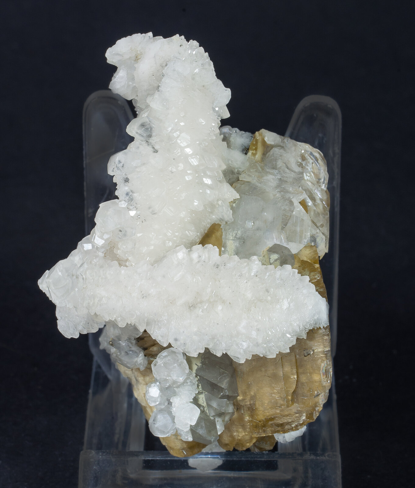 specimens/s_imagesAN0/Calcite-TA86AN0s.jpg