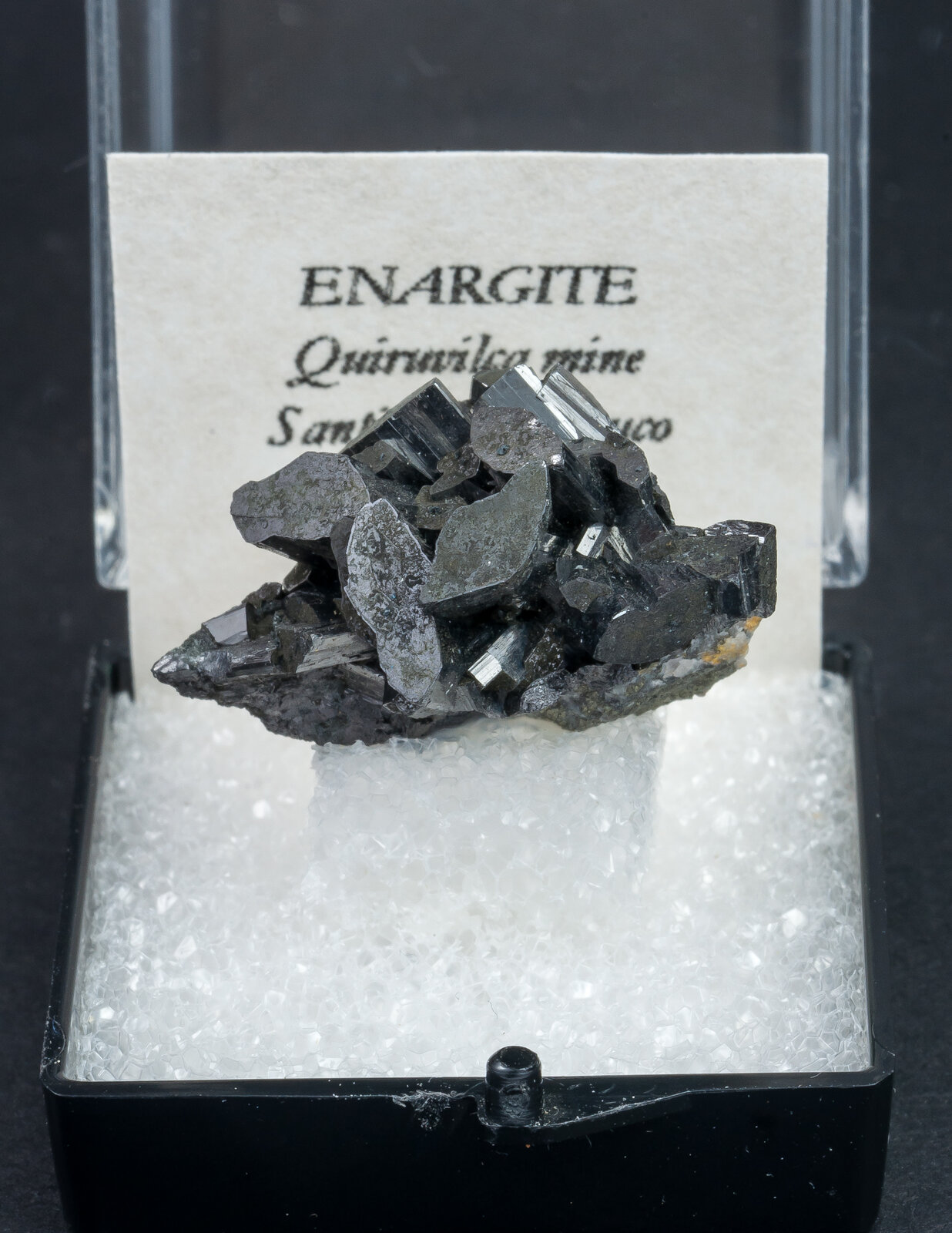 specimens/s_imagesAN0/Enargite-MR16AN0f1.jpg
