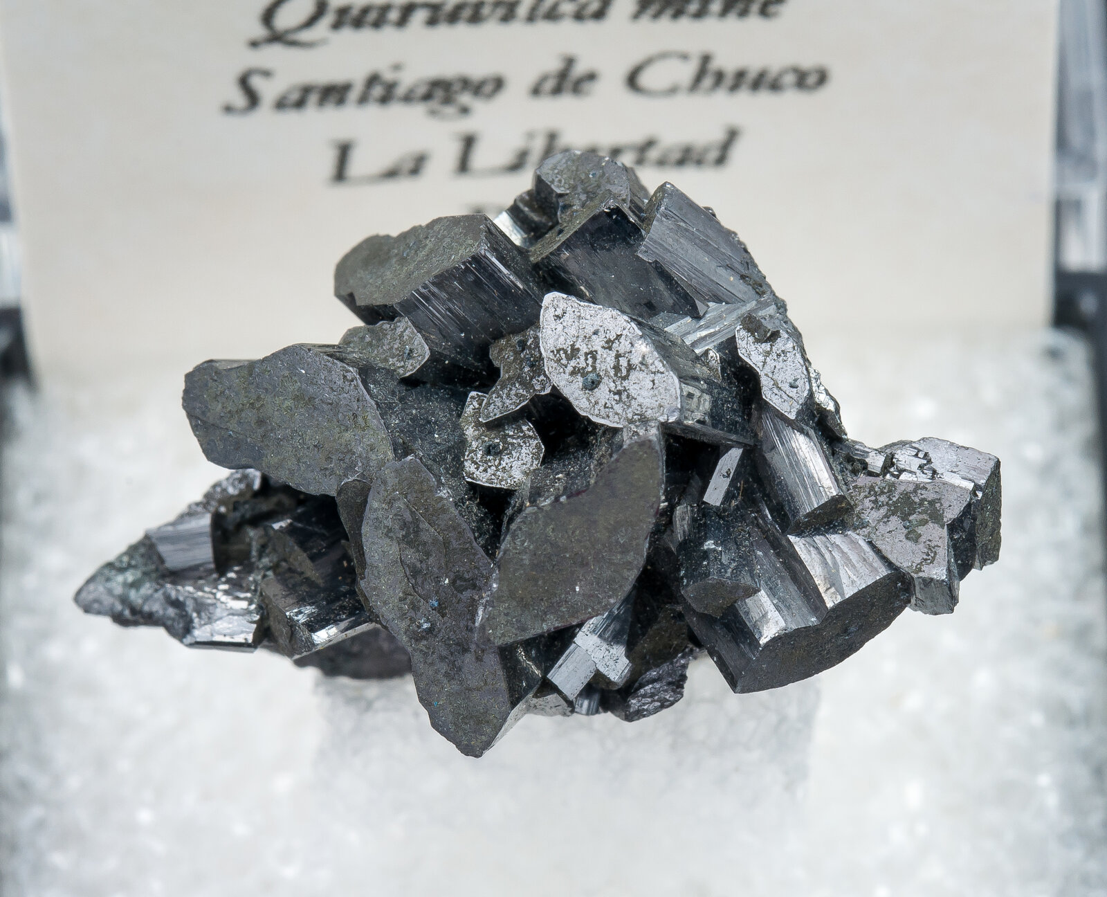 specimens/s_imagesAN0/Enargite-MR16AN0t.jpg