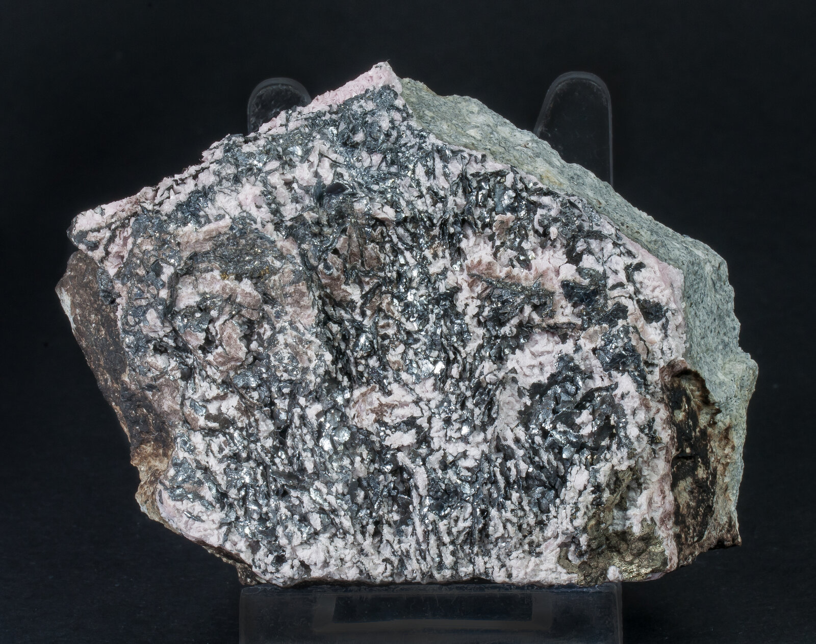 specimens/s_imagesAN0/Nagyagite-AL98AN0f.jpg