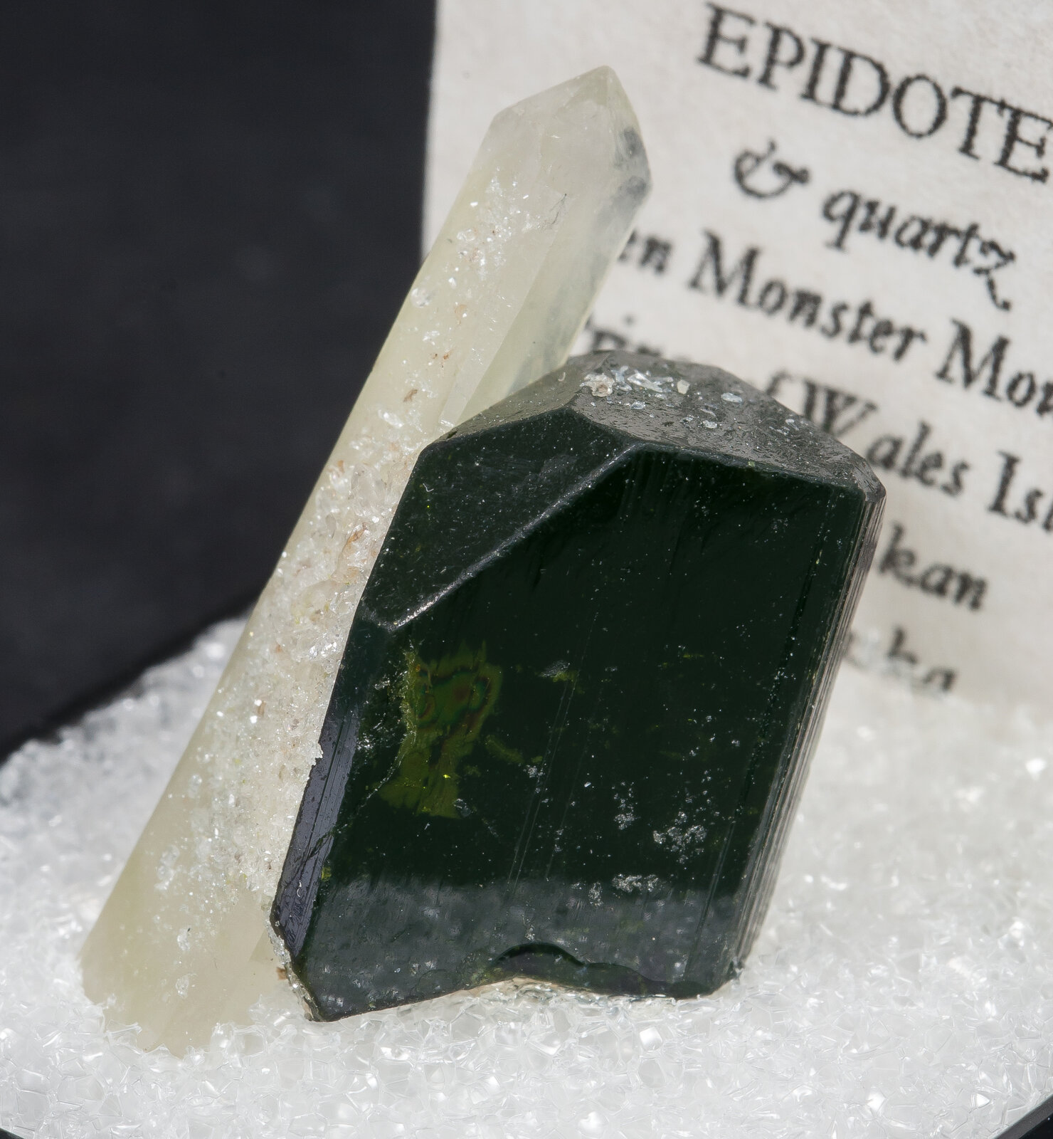 specimens/s_imagesAN1/Epidote-TP26AN1s.jpg