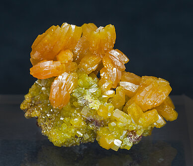 Pyromorphite. Rear