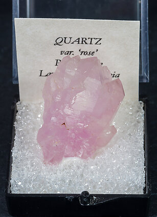 Cuarzo (variedad cuarzo rosa). 