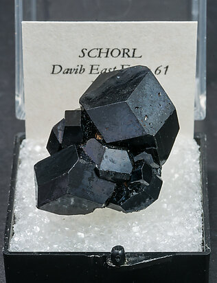 Schorl. Front