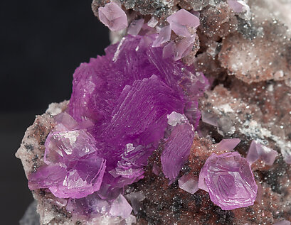 Calcite (variety cobaltoan) with Quartz . 