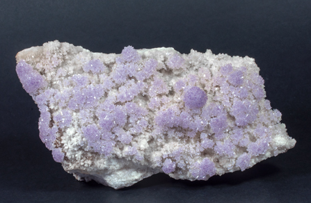 Creedite. 