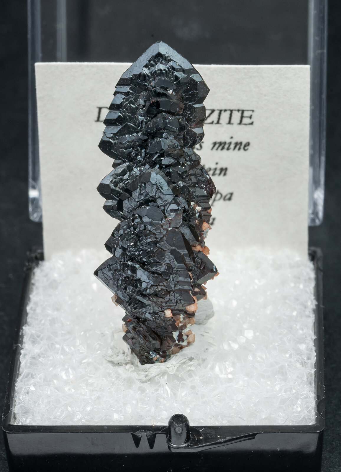 specimens/s_imagesAN2/Descloizite-TQ16AN2f1.jpg