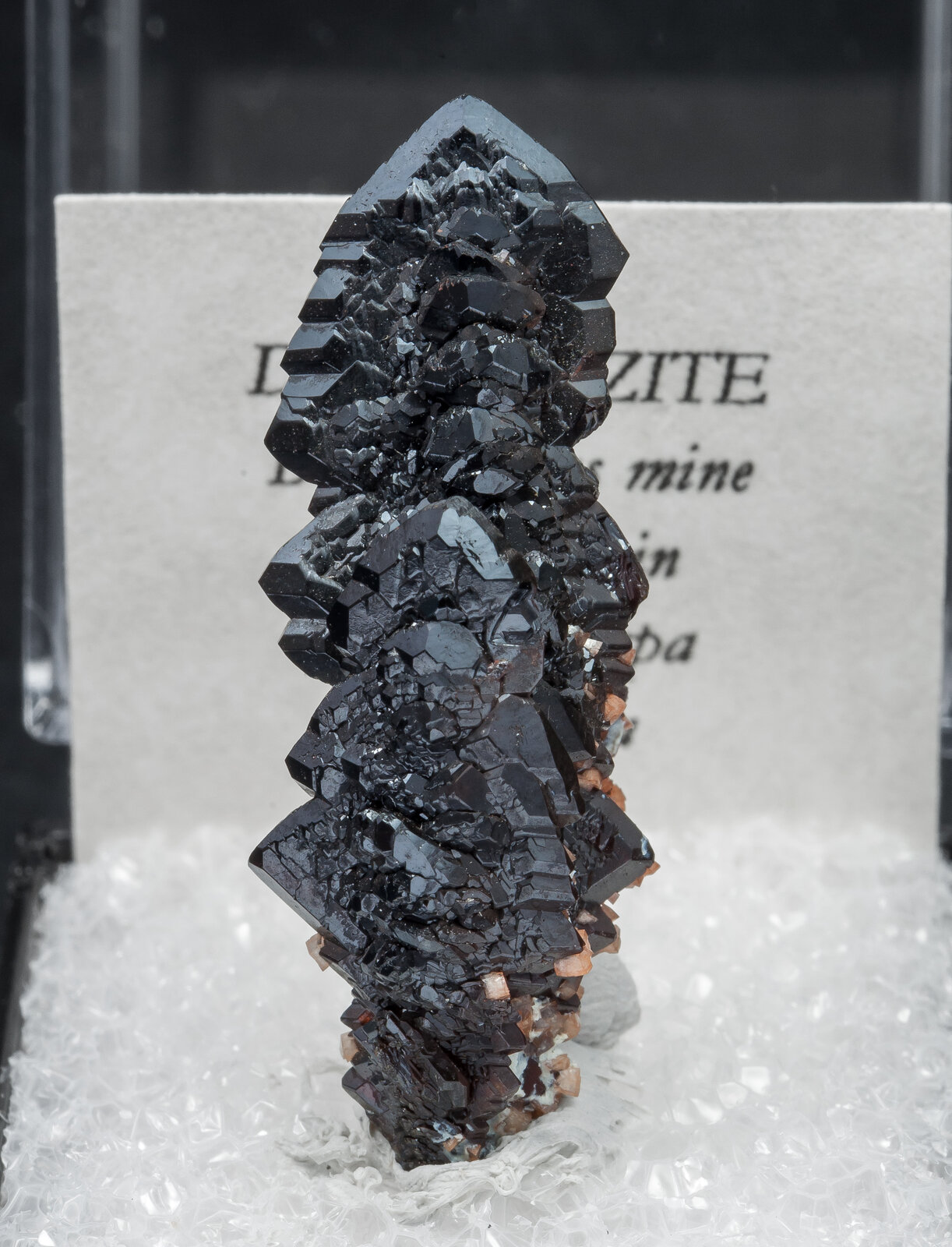 specimens/s_imagesAN2/Descloizite-TQ16AN2f2.jpg