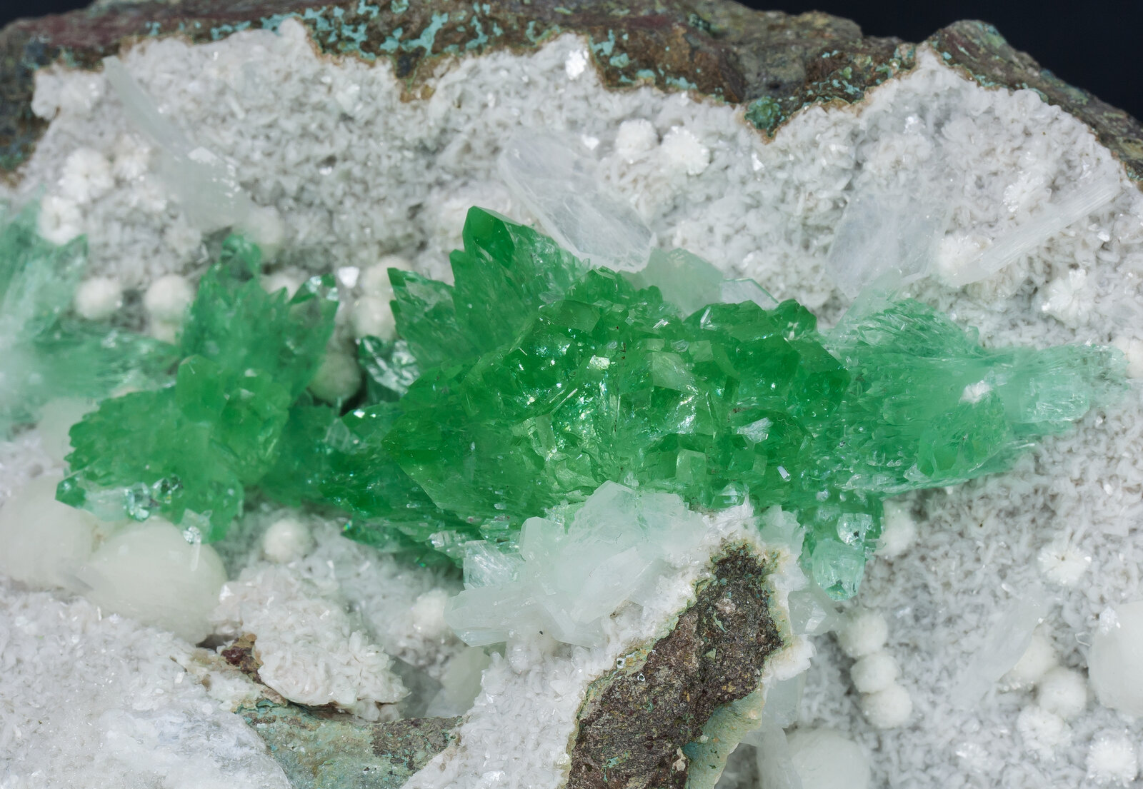 specimens/s_imagesAN2/Fluorapophyllite-K-HM47AN2d1.jpg