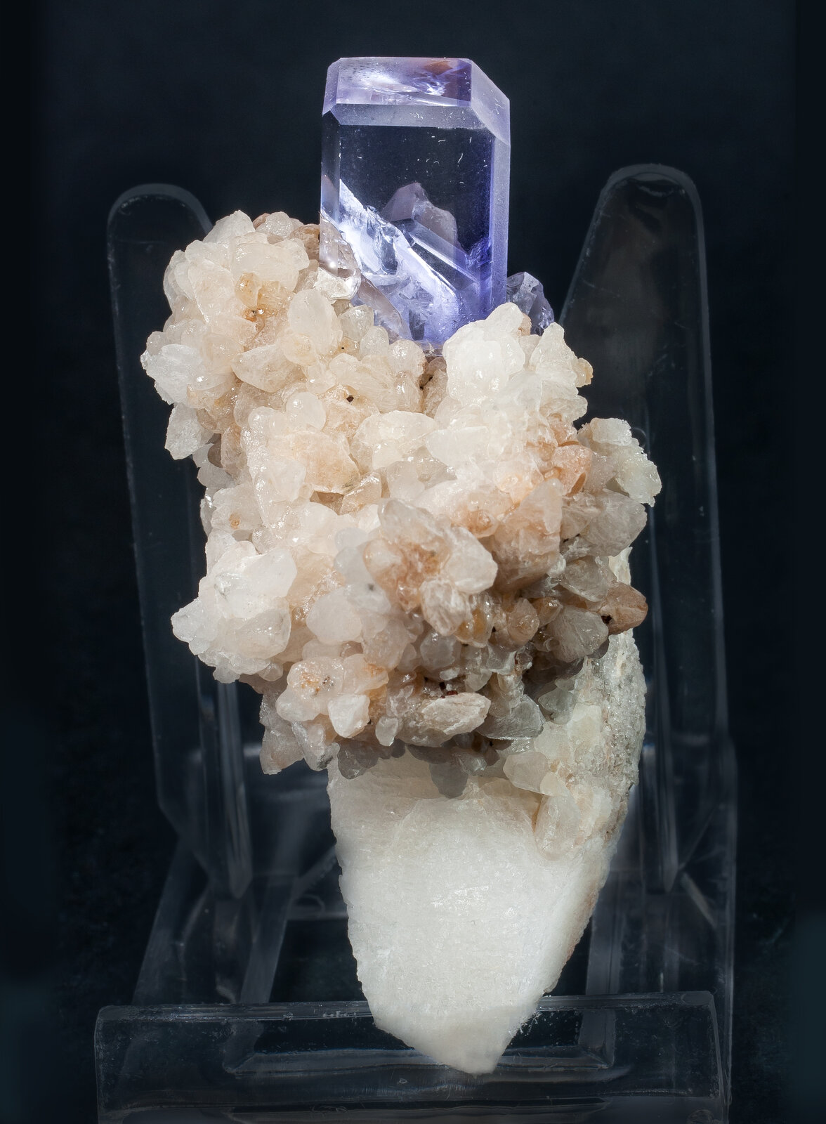 specimens/s_imagesAN2/Fluorite-NR87AN2f.jpg