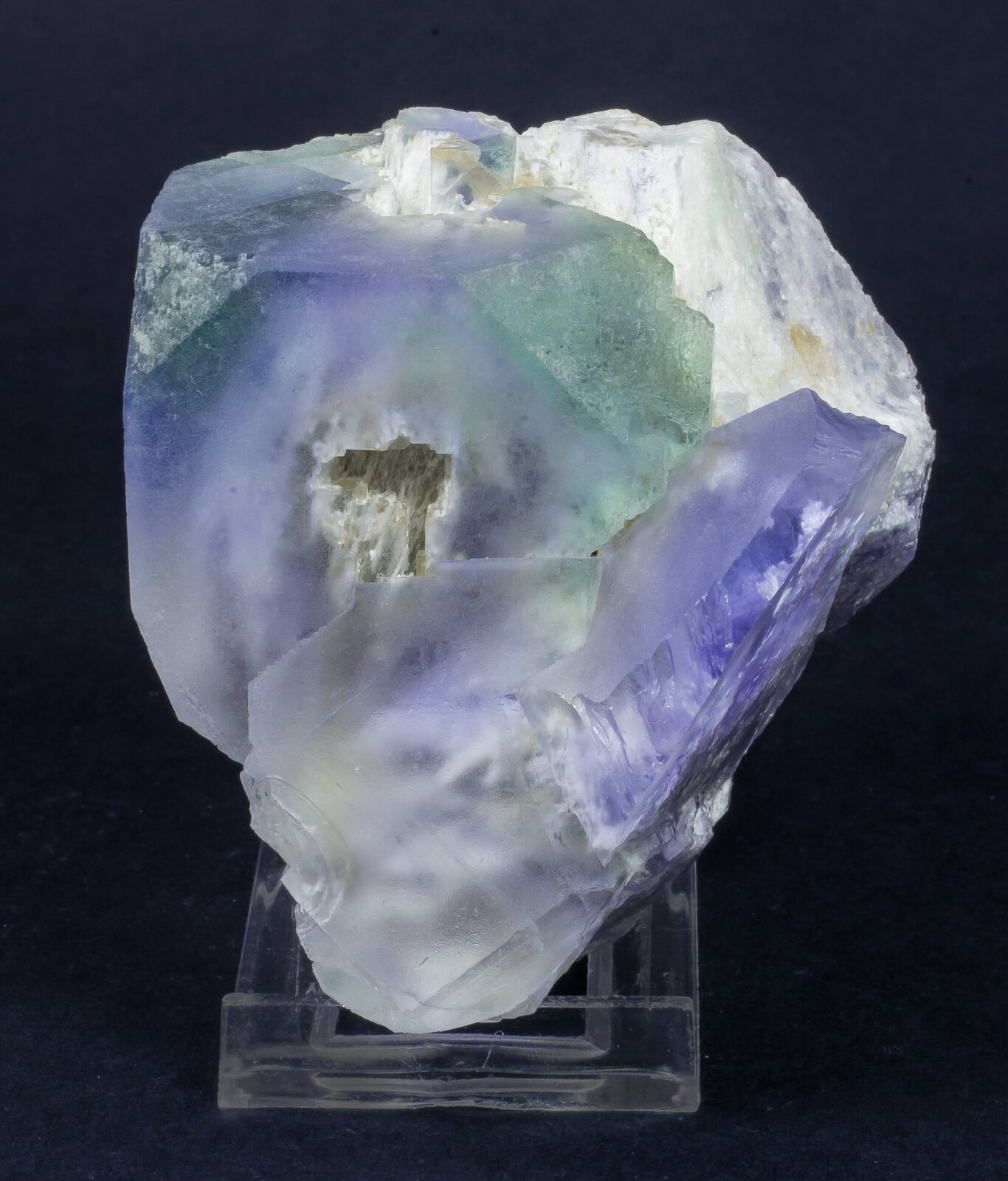 specimens/s_imagesAN2/Fluorite-TQ49AN2f.jpg