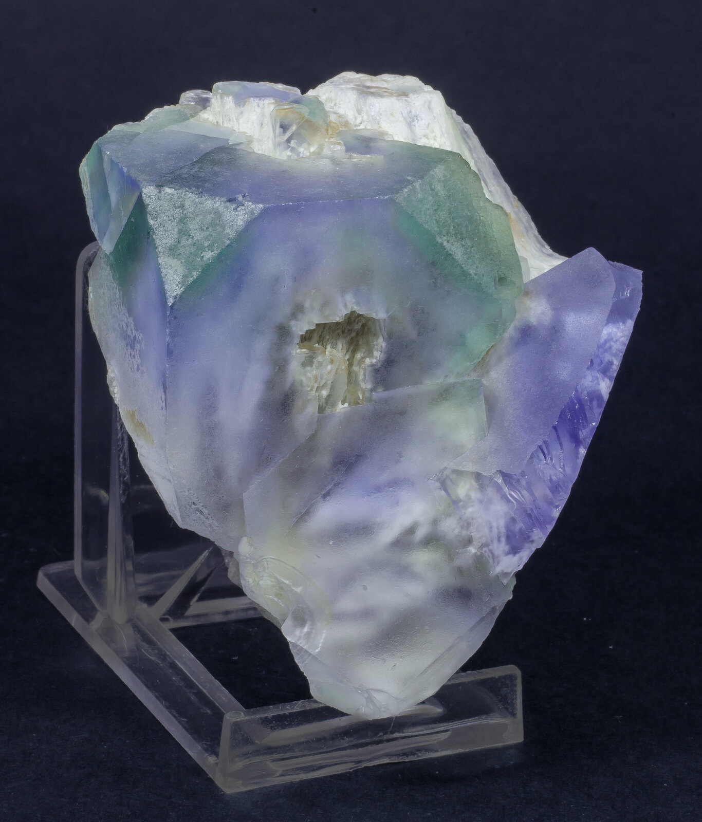 specimens/s_imagesAN2/Fluorite-TQ49AN2s.jpg