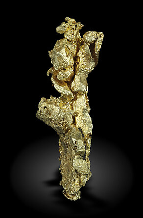 Gold (spinel twin). Rear / Photo: Joaquim Calln