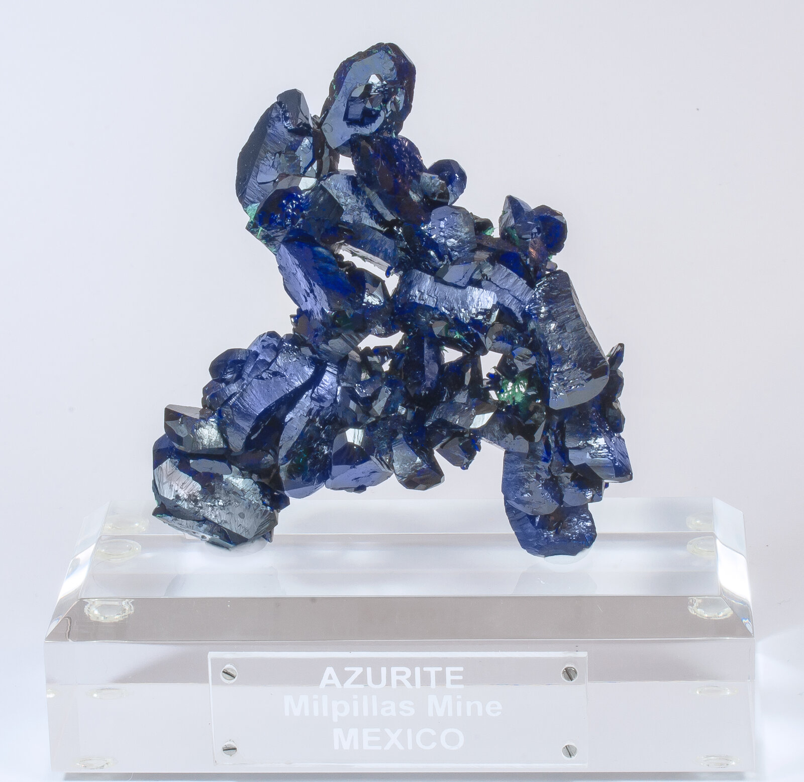 specimens/s_imagesAN3/Azurite-TLB72AN3f1.jpg