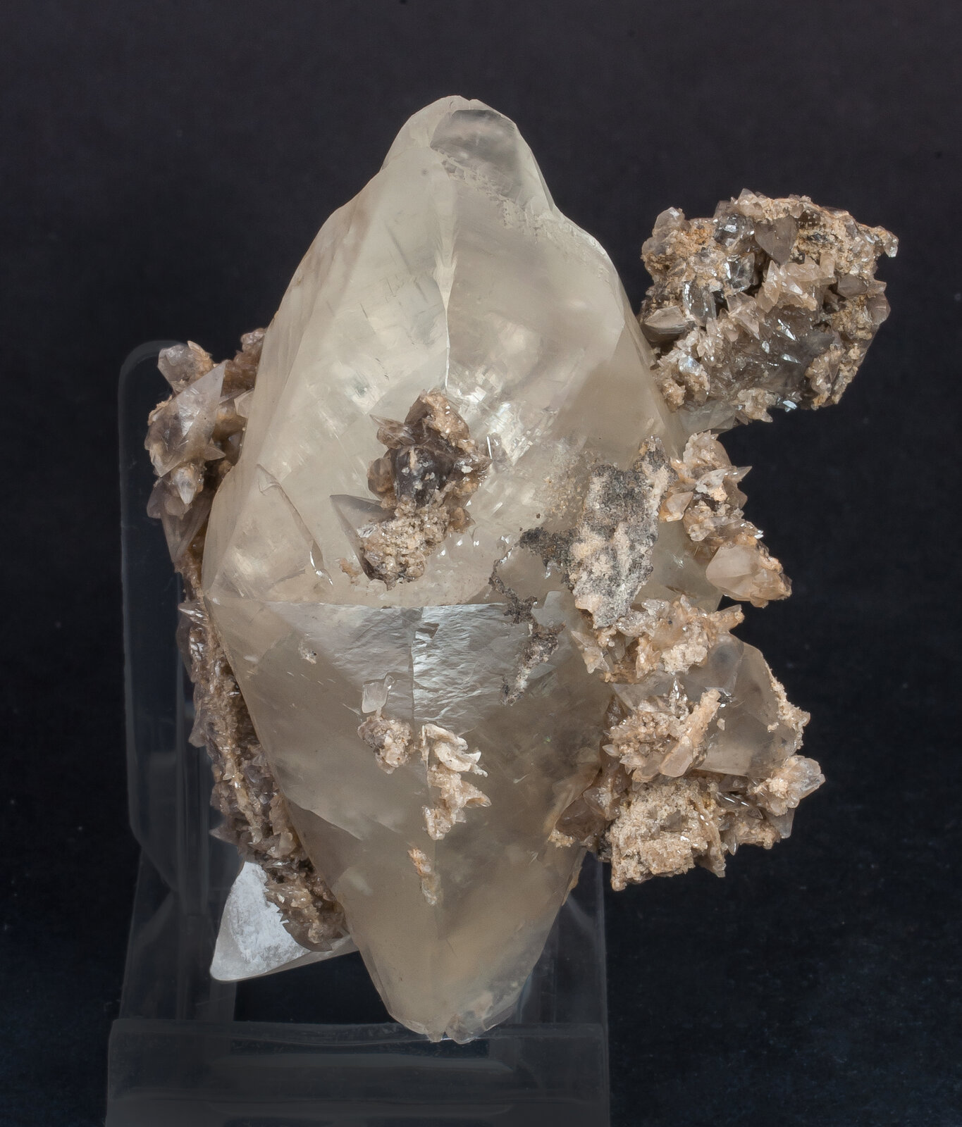 specimens/s_imagesAN3/Calcite-TDC27AN3s.jpg