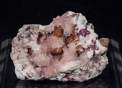 Anorthoroselite on Calcite. 