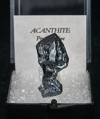 Acanthite. Front