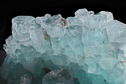 Beryl (variety aquamarine). Detail / Photo: Joaquim Calln