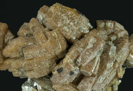 Vanadinite (variety arsenic-bearing vanadinite) with Mottramite. 