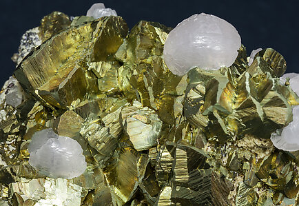 Chalcopyrite with Calcite. 